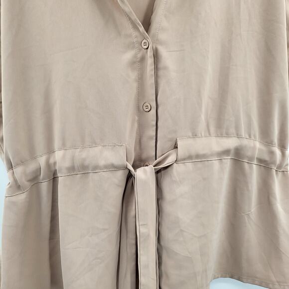 CICIBIRD Beige Peplum Button-Up Chiffon Sleeveless Tie Waist Blouse Top Sz XL - Picture 4 of 9